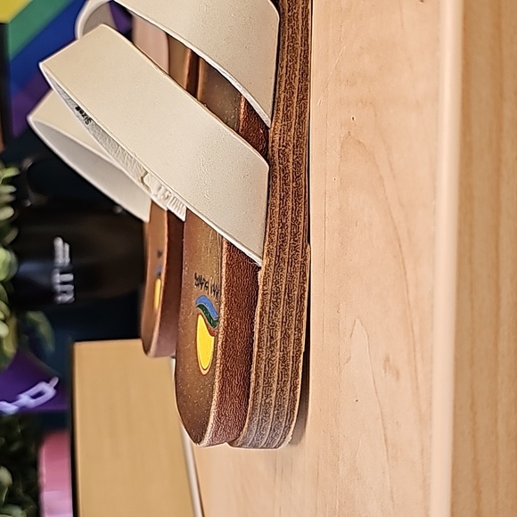 Maui Island Kona 3 strap slides size 8 - Picture 6 of 6